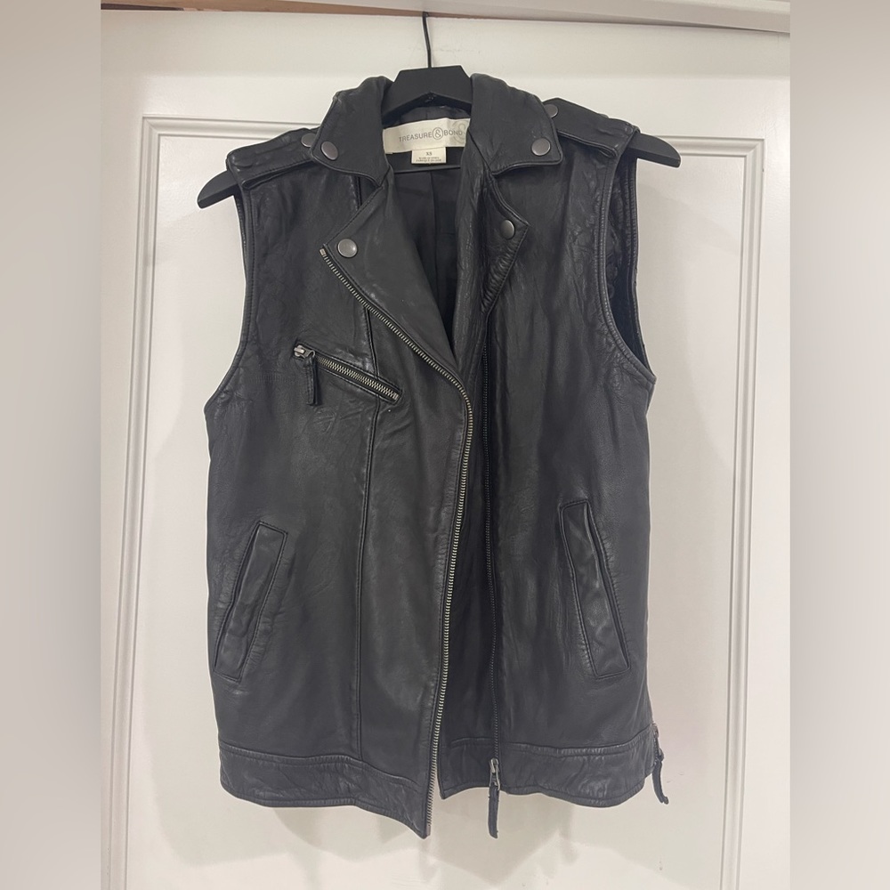 Leather vest, small Treasure and Bond